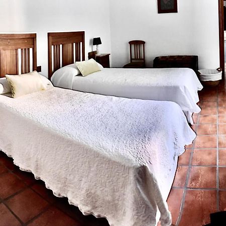 Las 9 Candelas Alojamiento En El Centro De Yecla Bagian luar foto